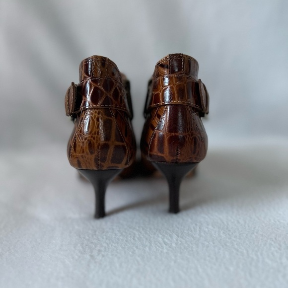 Donald J Pliner Size 6M Caramel Brown Leather “Snake Skin” Style Booties. - Picture 8 of 16